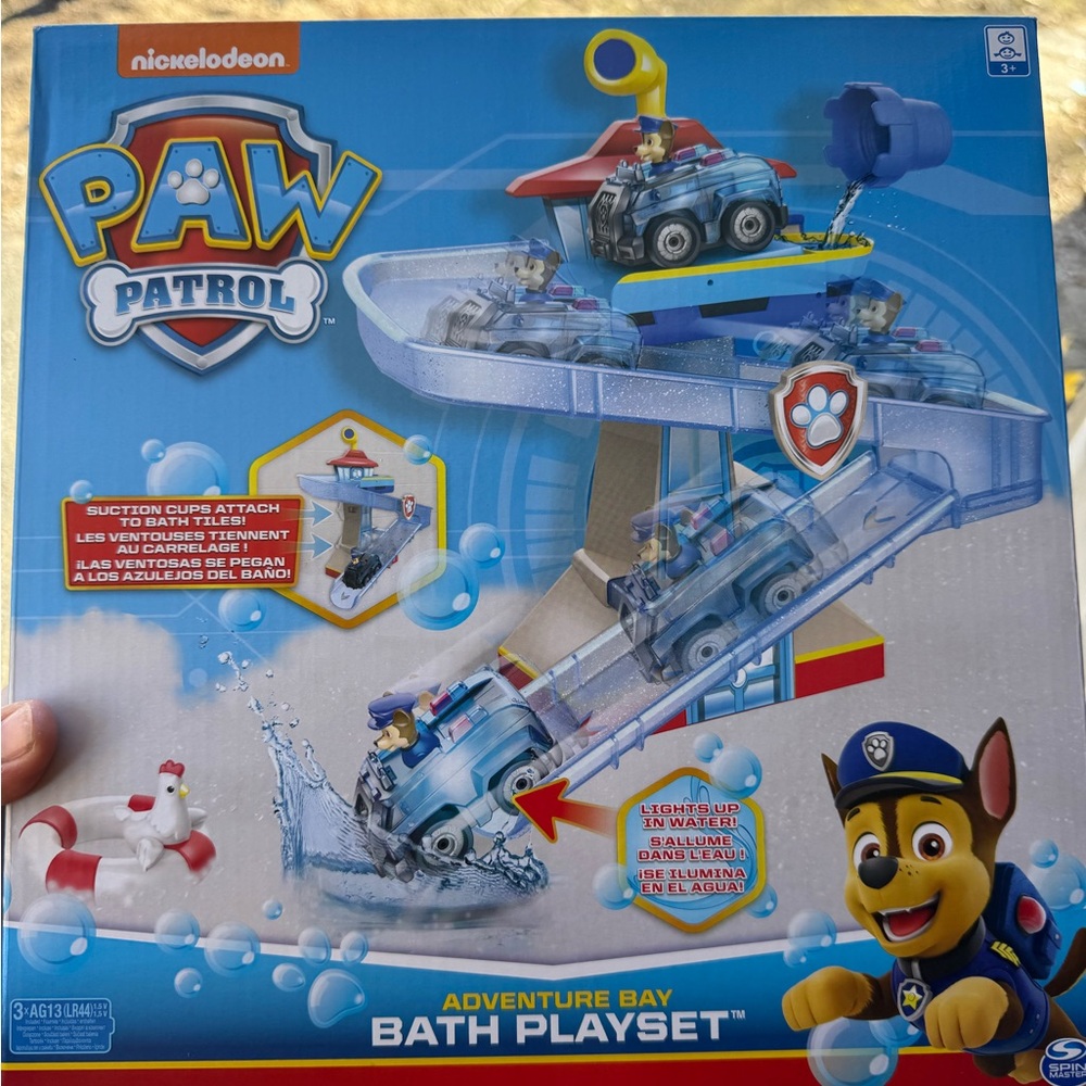 Paw Patrol Adventure Bay Bath Playset – Blue and Yellow Accents